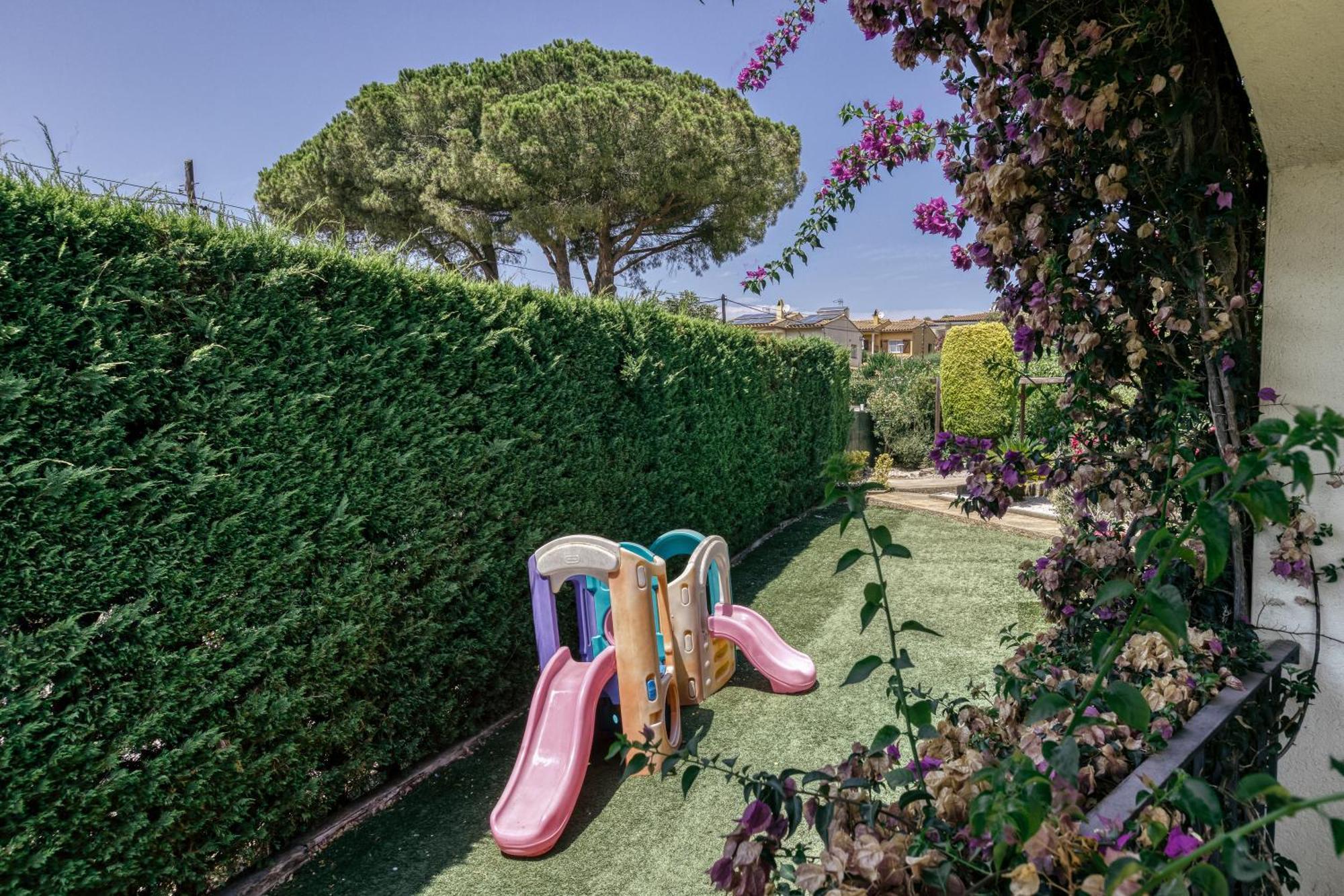 Fantastic Family Villa Л'Естартіт Екстер'єр фото