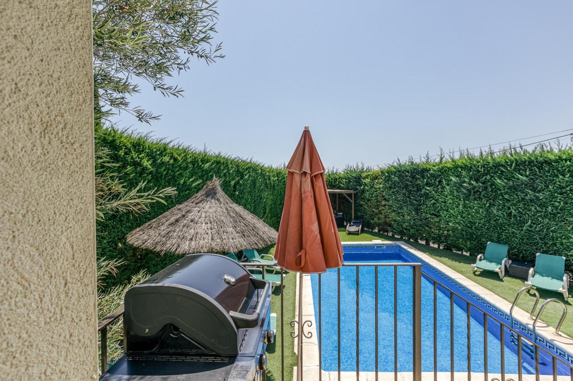 Fantastic Family Villa Л'Естартіт Екстер'єр фото